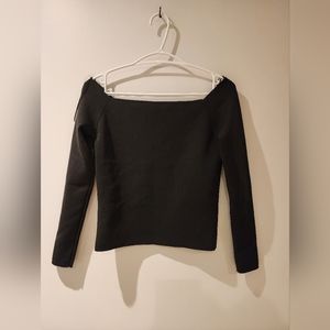 Off the shoulder long sleeve top